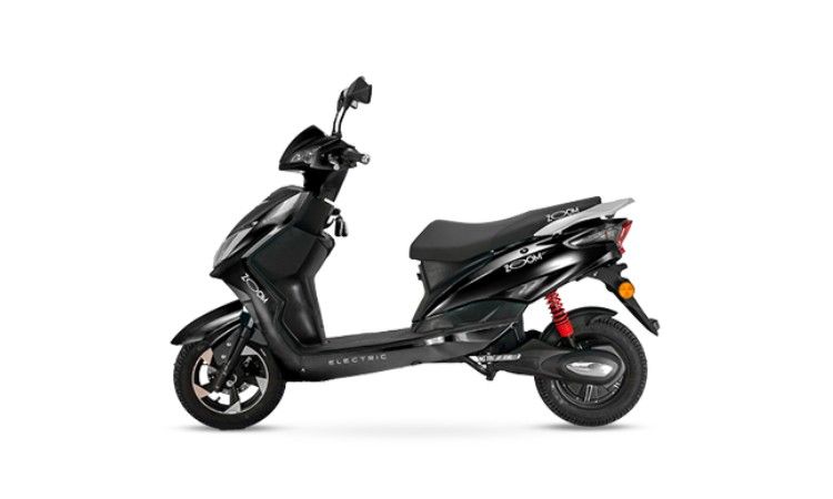 Kinectic Green Zoom Electric Scooter Looks And Design